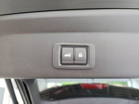 Used 2023 Mitsubishi Outlander SEL image 12