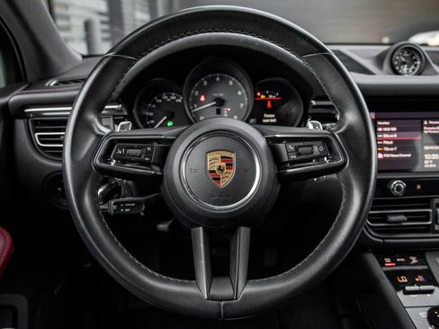 Certified 2022 Porsche Macan S AWD/4WD image 28