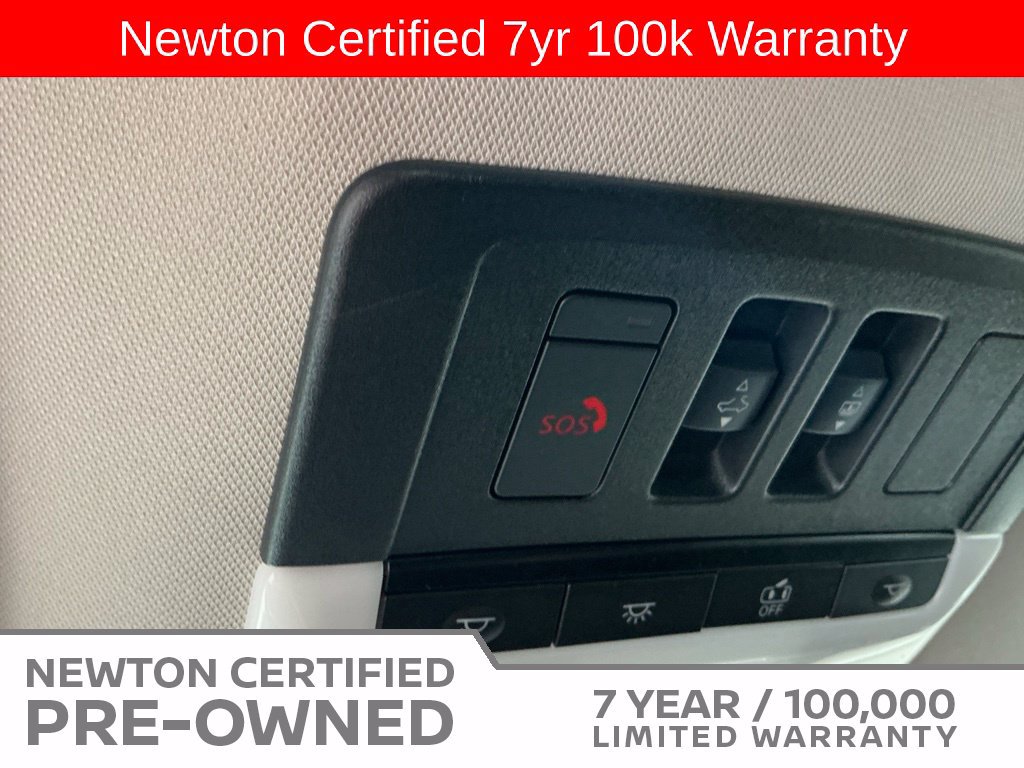 Used 2025 Nissan Pathfinder SV w/ SV Premium Package FWD image 39