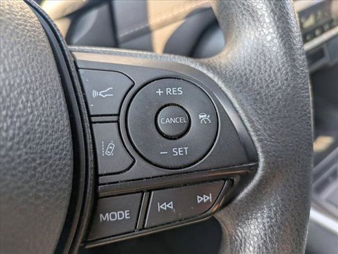 Used 2024 Toyota RAV4 LE AWD/4WD image 14