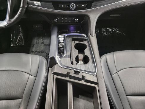 Used 2024 Buick Enclave Essence w/ Sport Touring Edition image 17