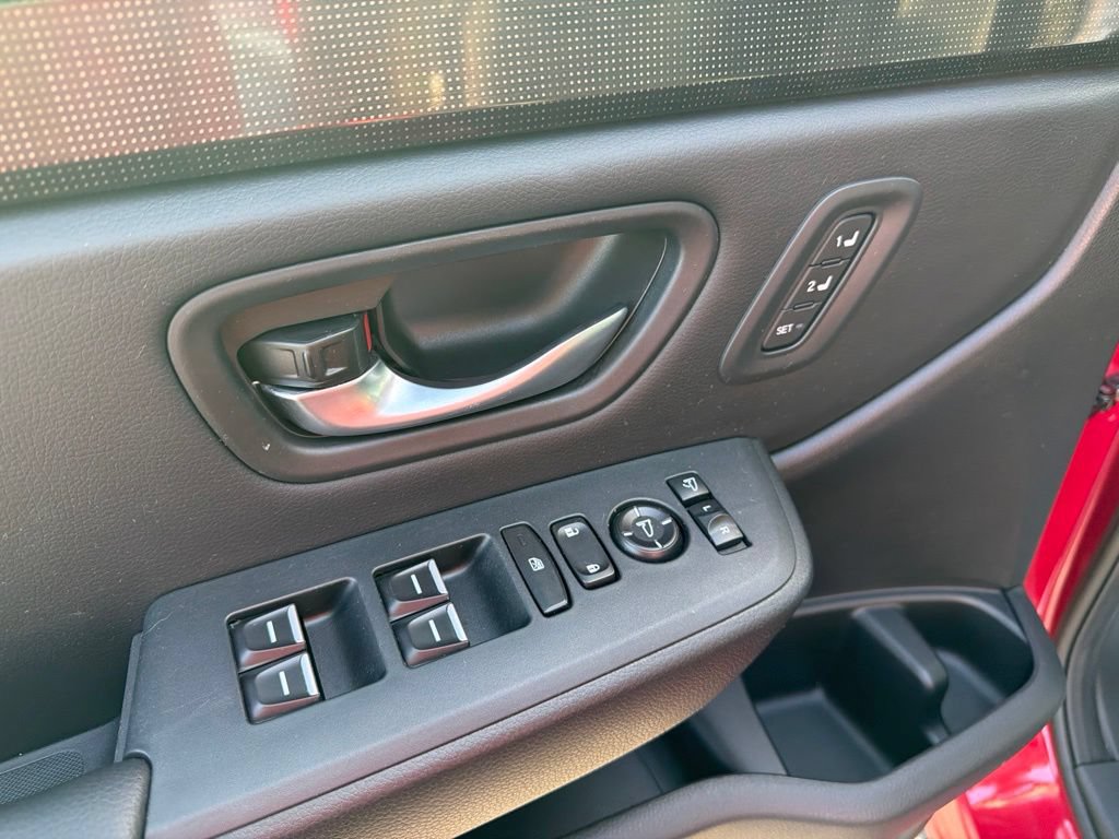 Used 2023 Honda Pilot Elite image 21