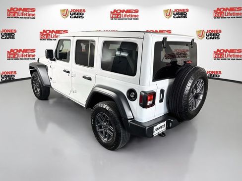 Certified 2025 Jeep Wrangler Unlimited Sport AWD/4WD image 2