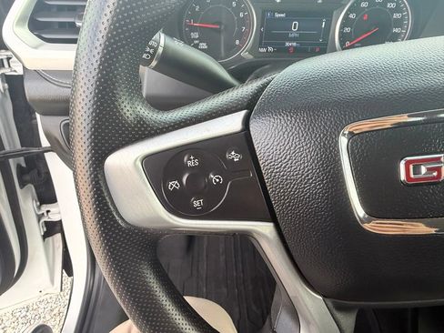 Used 2023 GMC Acadia SLE w/ Driver Convenience Package AWD/4WD image 17