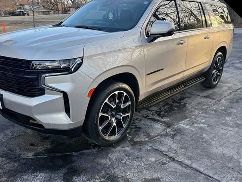 Used 2024 Chevrolet Suburban RST w/ Luxury Package image 1