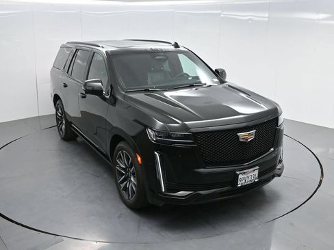 Used 2024 Cadillac Escalade Sport w/ Touring Package AWD/4WD image 57