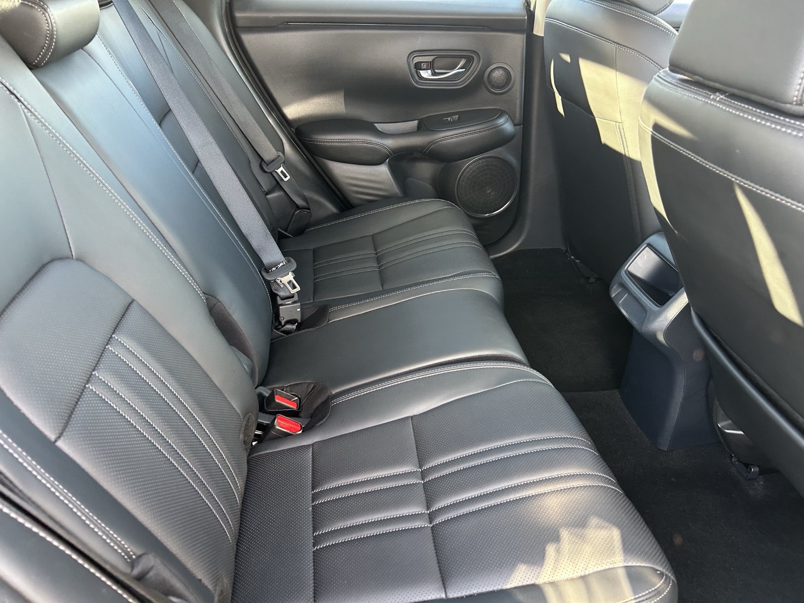 Used 2023 Honda HR-V EX-L image 15