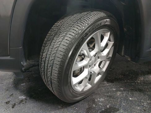 Used 2022 Jeep Compass Latitude image 32