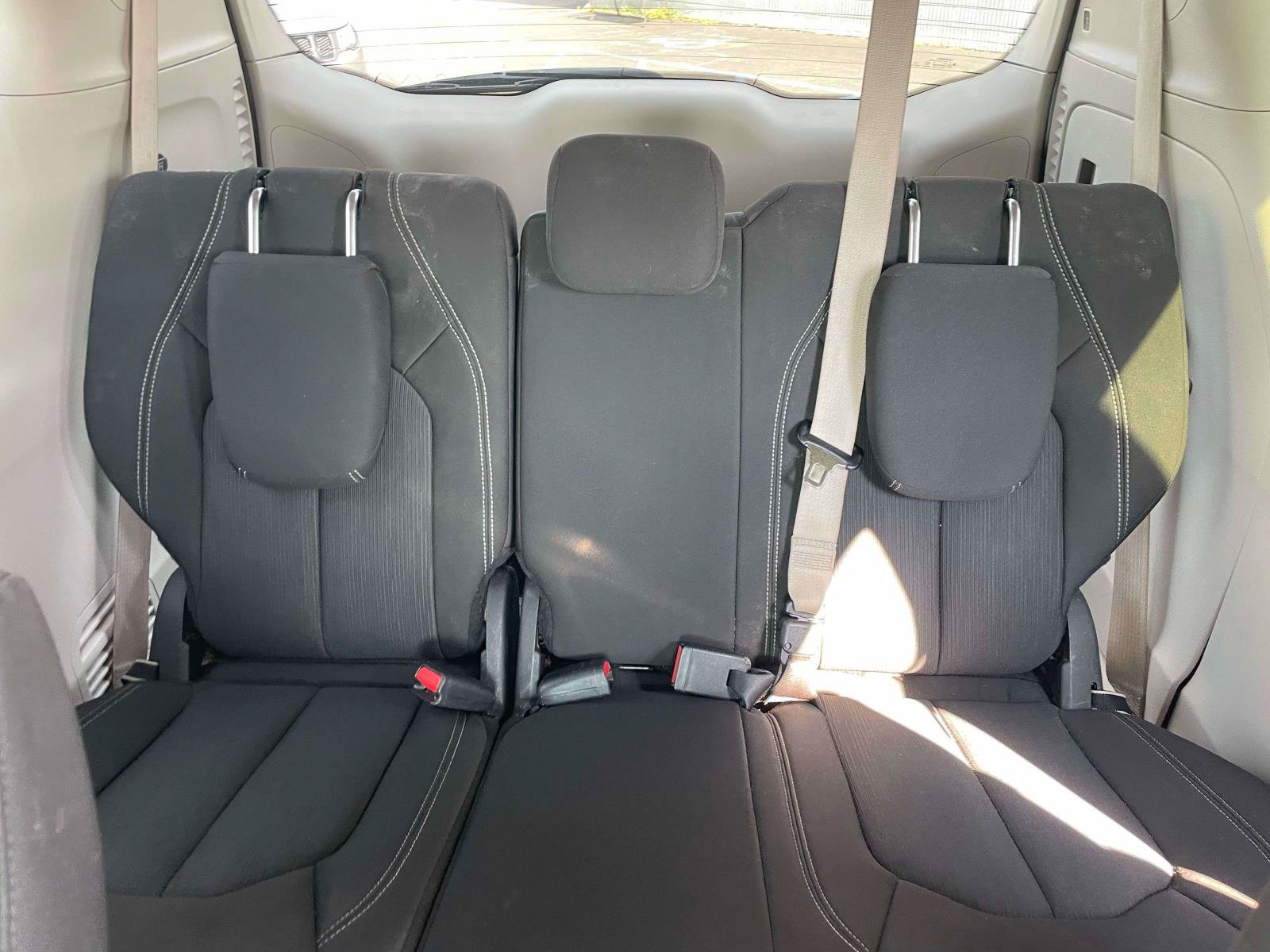 Used 2022 Chrysler Voyager LX FWD image 15