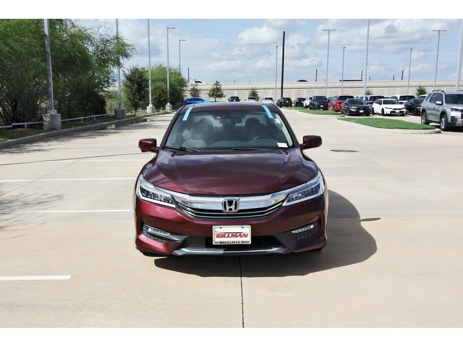 Used 2016 Honda Accord Touring image 2