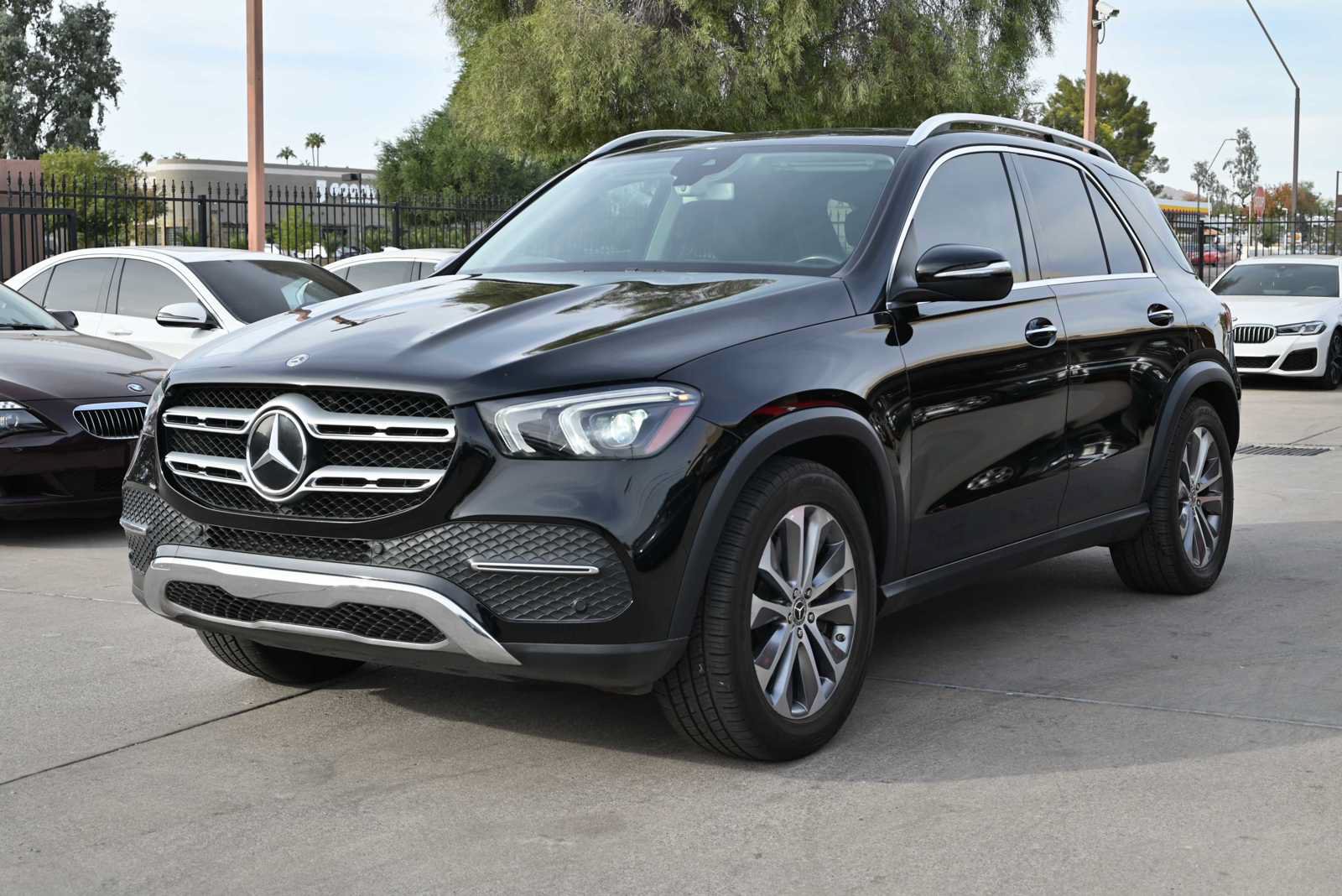 Used 2020 Mercedes-Benz GLE 450 4MATIC image 1
