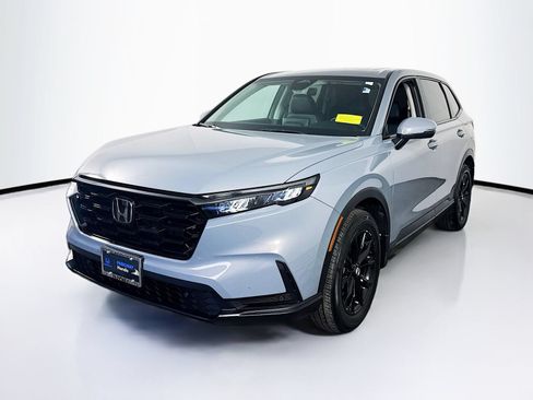 Used 2025 Honda CR-V EX image 3