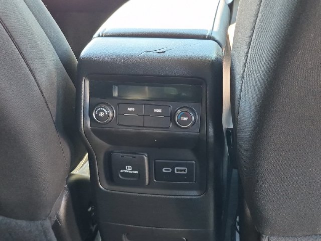 Used 2023 GMC Acadia SLE w/ Driver Convenience Package FWD image 25