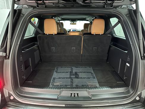 Used 2024 Ford Expedition Max Platinum AWD/4WD image 37