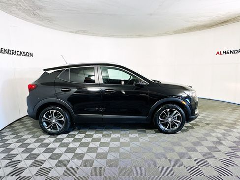 Used 2022 Buick Encore GX Select image 2