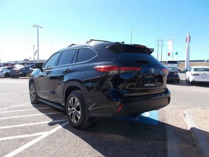 Used 2021 Toyota Highlander XLE