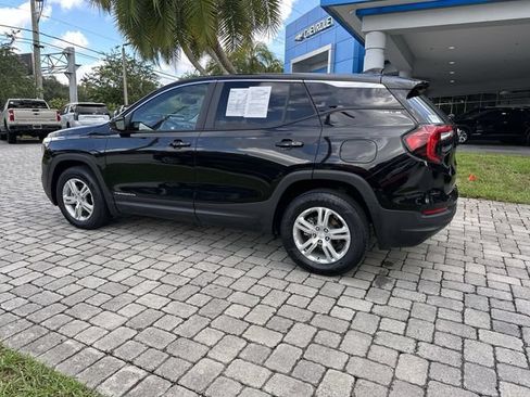 Used 2024 GMC Terrain SLE AWD/4WD image 33