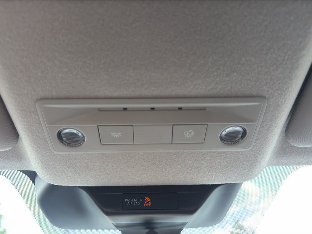 Used 2026 Nissan Kicks SV FWD image 15