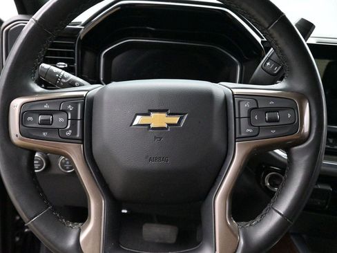 Used 2024 Chevrolet Silverado 2500 High Country w/ High Country Premium Package AWD/4WD image 17