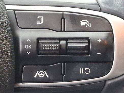 Used 2023 Kia Sportage EX image 23