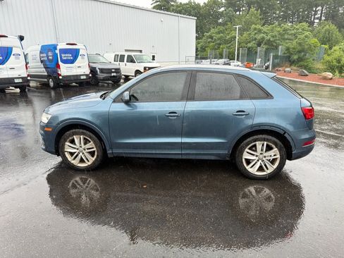 Used 2017 Audi Q3 2.0T Premium AWD/4WD image 3