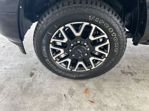 Used 2025 RAM 2500 Limited image 16