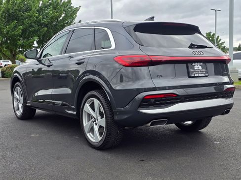Used 2025 Audi Q5 Premium Plus AWD/4WD image 3