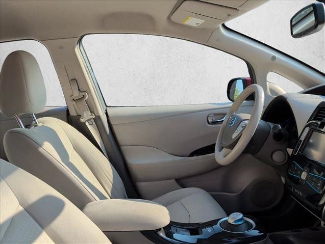 Used 2012 Nissan Leaf SL FWD image 26