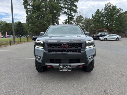 Certified 2025 Nissan Frontier PRO-4X AWD/4WD image 3