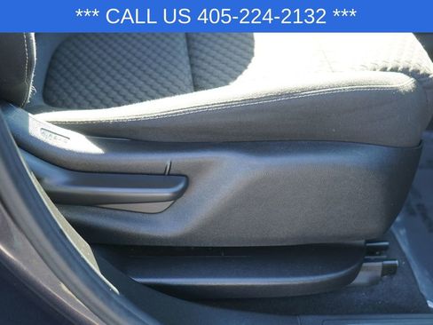 Used 2019 GMC Acadia SLE image 23