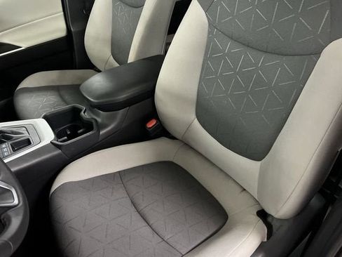 Used 2025 Toyota RAV4 XLE w/ Convenience Package AWD/4WD image 19