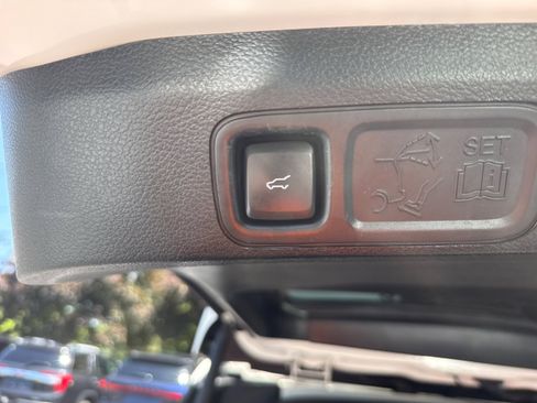 Used 2020 Ford Expedition Max Platinum AWD/4WD image 26