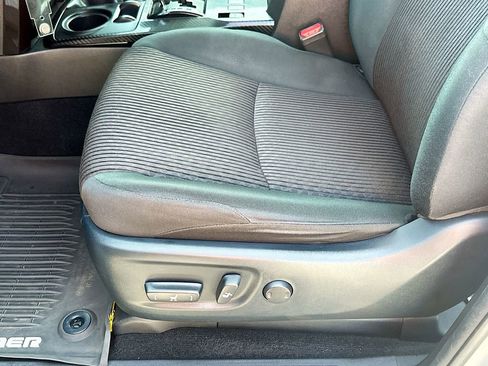 Used 2021 Toyota 4Runner TRD Off-Road AWD/4WD image 9