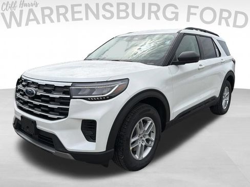 New 2026 Ford Explorer Active AWD/4WD image 3