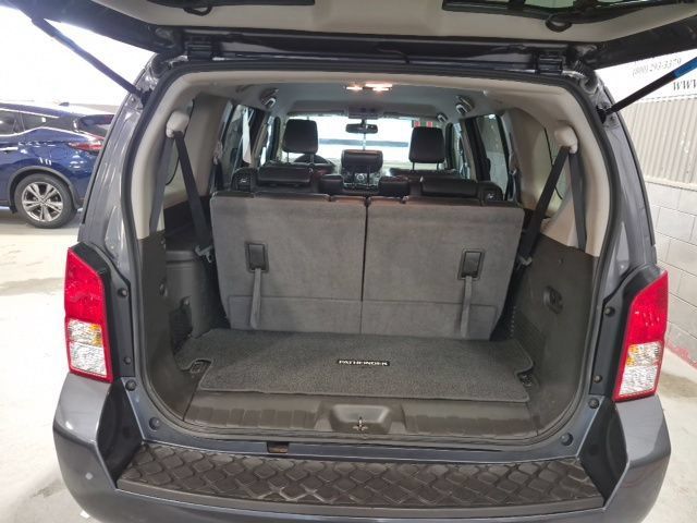Used 2011 Nissan Pathfinder Silver AWD/4WD image 14