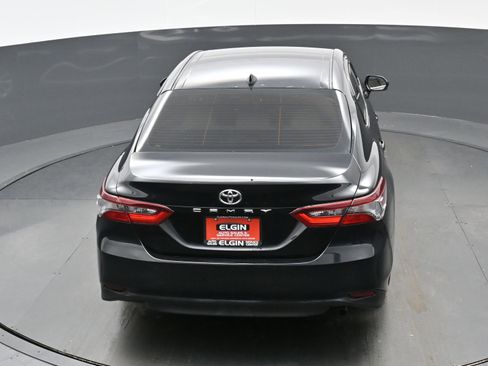 Used 2021 Toyota Camry LE image 34