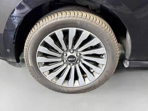 Used 2019 Lincoln Navigator Reserve w/ Cargo Package AWD/4WD image 38