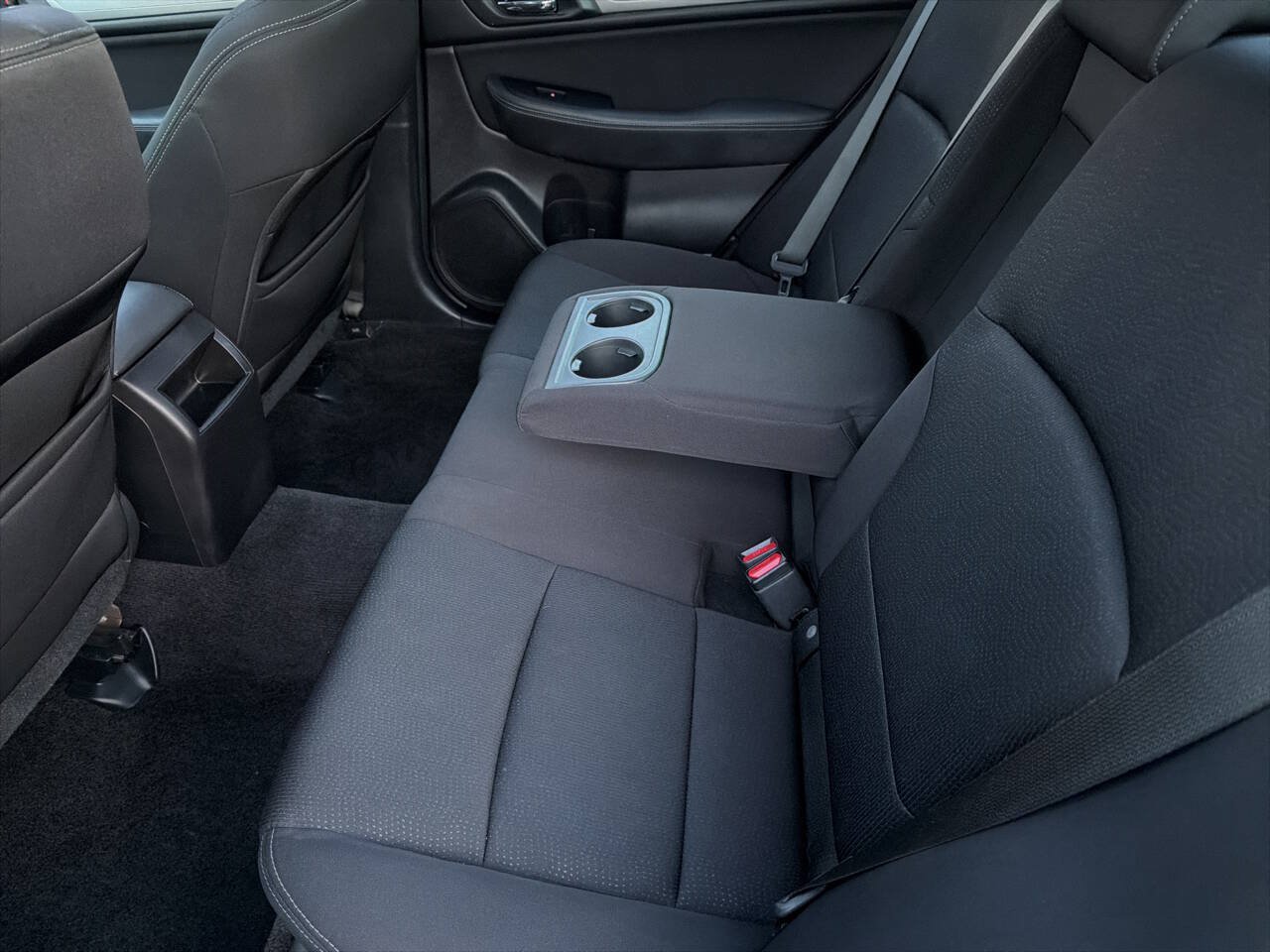 Used 2015 Subaru Legacy 2.5i Premium w/ Moonroof Package AWD/4WD image 35