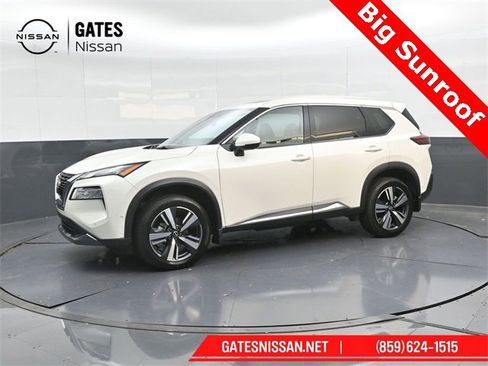 Used 2023 Nissan Rogue SL w/ SL Premium Package image 7