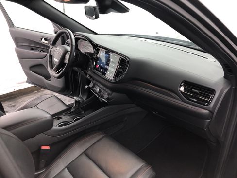 Certified 2024 Dodge Durango GT image 17