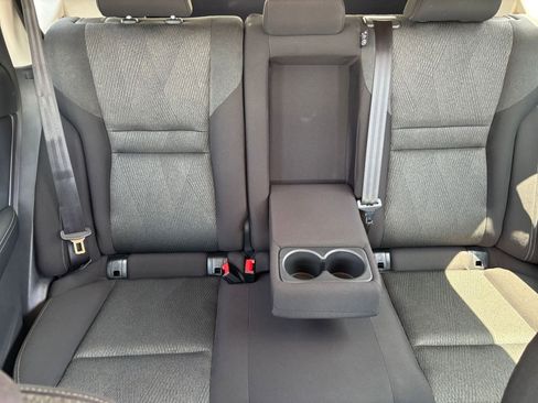 Used 2025 Nissan Rogue SV FWD image 40