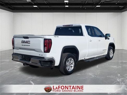 Used 2020 GMC Sierra 1500 SLE w/ SLE Value Package image 5