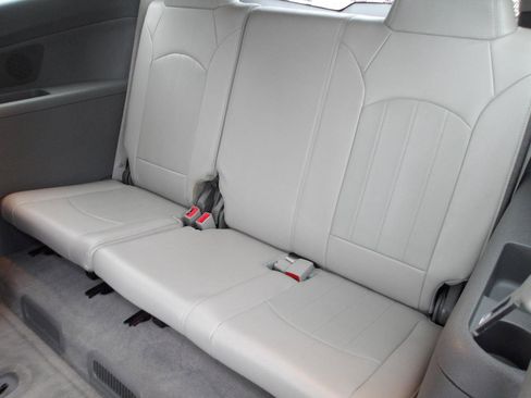 Used 2016 Chevrolet Traverse LTZ image 12