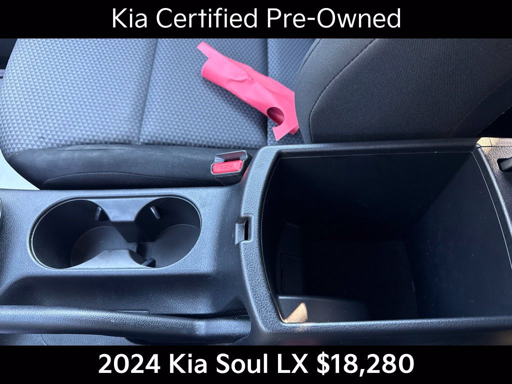 Certified 2024 Kia Soul LX FWD image 31