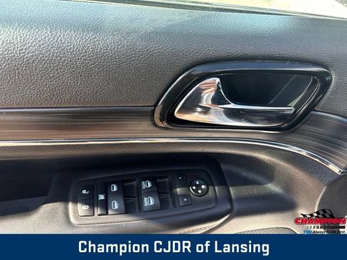 Used 2021 Jeep Grand Cherokee Limited AWD/4WD image 13