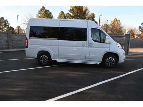 New 2025 RAM ProMaster 2500 w/ Quick Order Package 22H SLT+ image 5