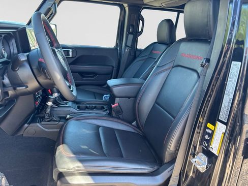 Used 2024 Jeep Wrangler Unlimited Rubicon AWD/4WD image 11