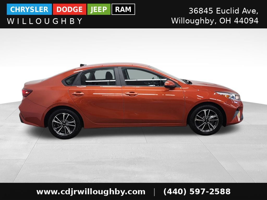 Used 2022 Kia Forte LXS FWD image 4