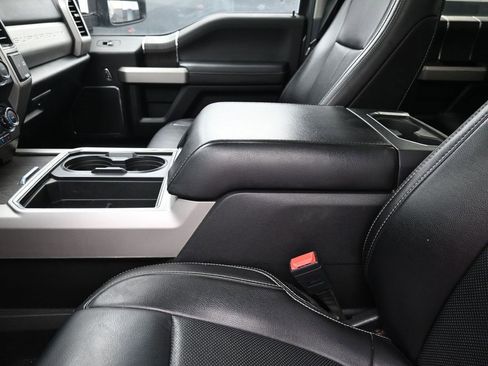 Certified 2021 Ford F250 Lariat w/ Tremor Off-Road Package image 21