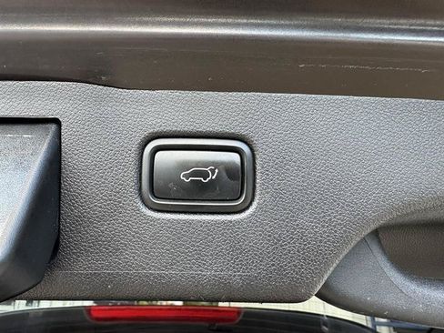 Used 2018 Kia Sorento EX FWD image 23